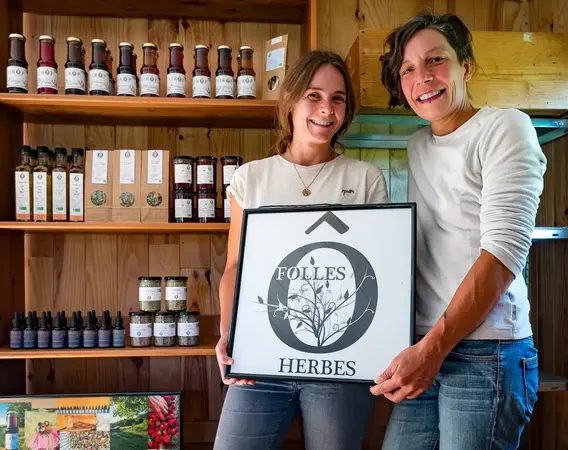 🌿 Ô Folles Herbes – Plantes aromatiques, médicinales et comestibles en agriculture biologique