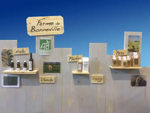 🌾 Ferme de Bonneville – Céréales et légumineuses bio transformées sur place
